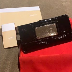 Bally black patent leather wallet